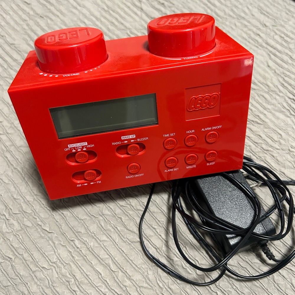 LEGO Red Brick AM/FM Alarm Clock Radio Digital Display LG11000 Retro Toy Decor